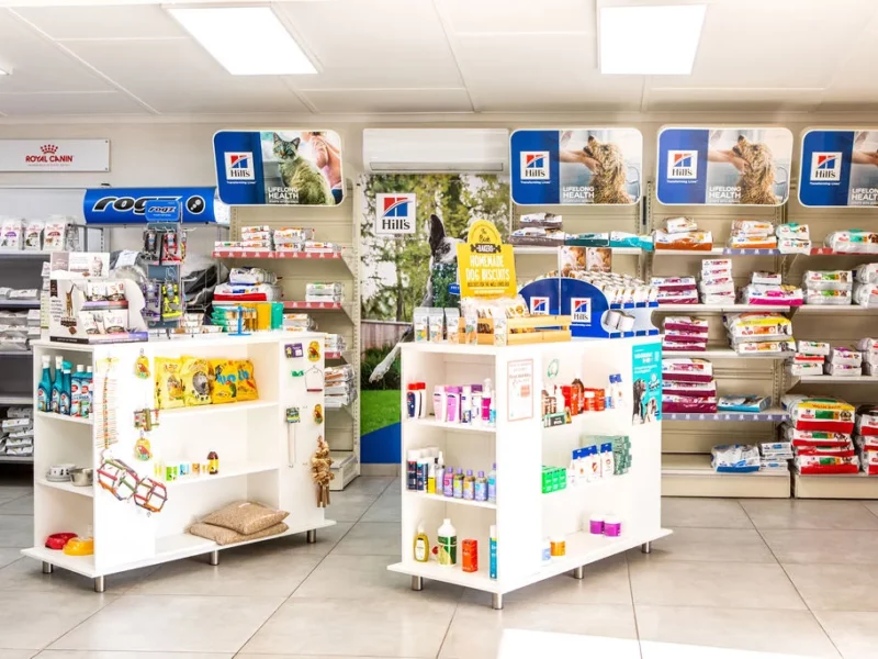Kowie Vet: Caring for Your Pets, Production, Equine and Wild Life Animals Plus Pet Grooming